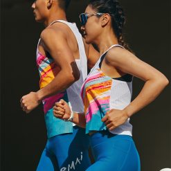 Alternative view of Áo chạy bộ nữ BMAI A+ FRVK002